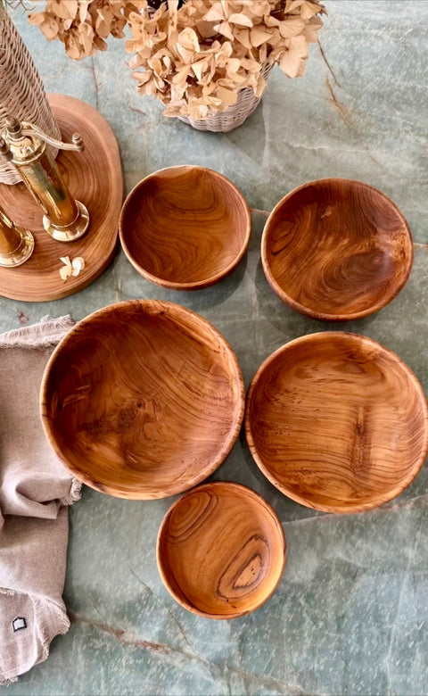 Handcrafted Teak Bowl Set – 5 Nesting Pieces in Timeless Design