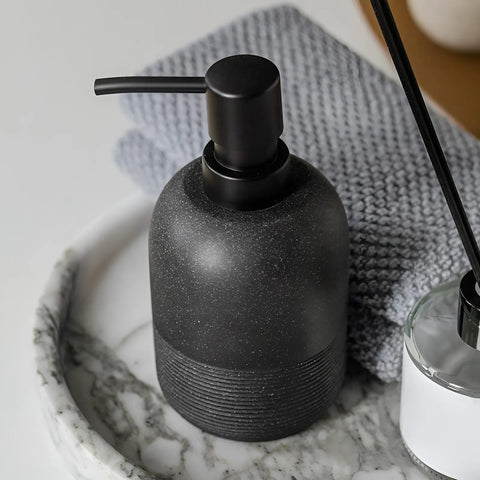 Elegant Resin Soap Dispenser – Decorative Bathroom Accessory