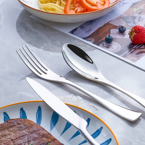 18/10 Stainless Steel Cutlery Set – Modern Silver Design
