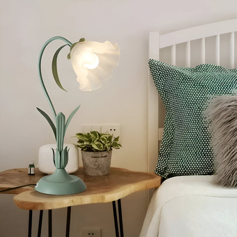 French Antique-Style Table Lamp – Decorative Flower Design Lamp for Bedroom & Living Room