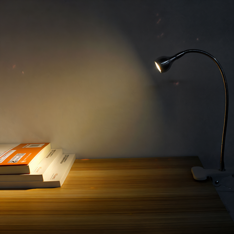 ClipNGlow Desk Lamp – 360° Rotatable, USB-Powered, Flexible Reading & Study Light