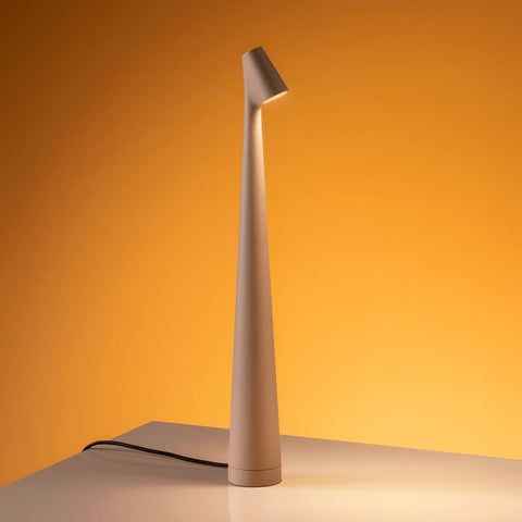 Wireless LED Table Lamp – Dimmable Modern Design