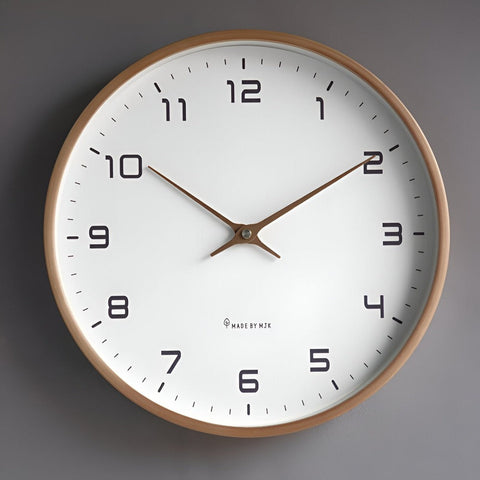 Silent Wall Clock with Wood Finish – Nordic Quartz Design