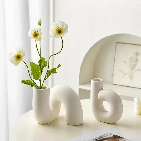 Soli Porcelain Decorative Vase – Handmade Pottery Style