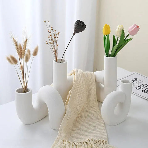 Soli Porcelain Decorative Vase – Handmade Pottery Style