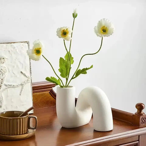 Soli Porcelain Decorative Vase – Handmade Pottery Style