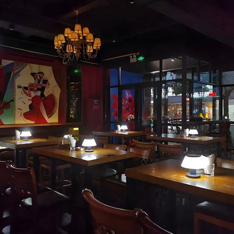 TinySolar Wireless Lamp – Solar Powered Table Light for Stylish Indoor & Outdoor Use