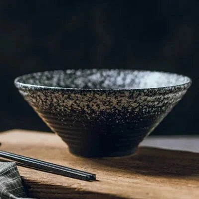 Japanese Ceramic Ramen Bowl – Handcrafted Design