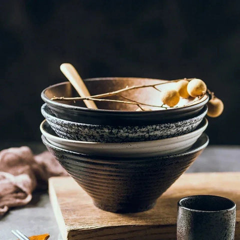 Japanese Ceramic Ramen Bowl – Handcrafted Design