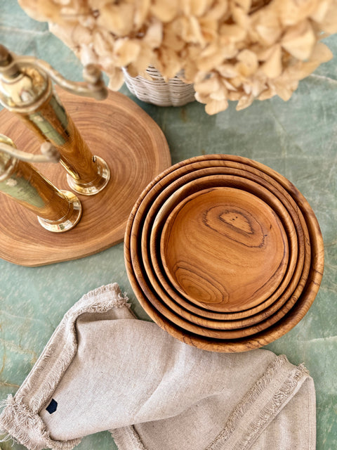 Handcrafted Teak Bowl Set – 5 Nesting Pieces in Timeless Design